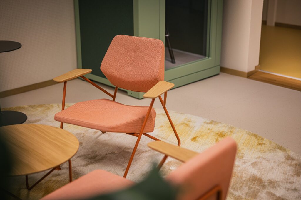 Lounge Chair in rot