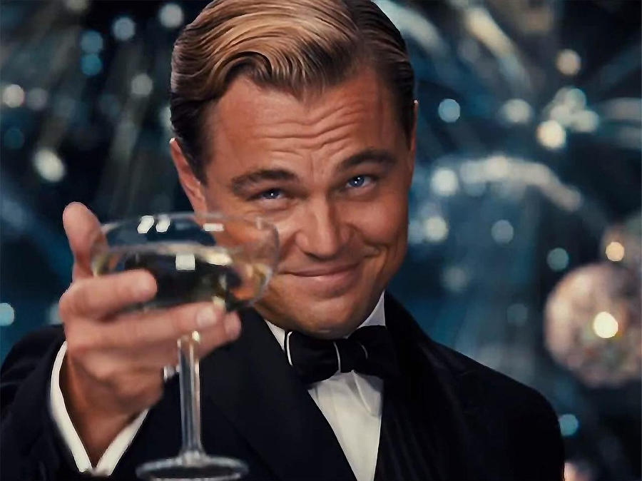 der grosse Gatsby mit Glas.